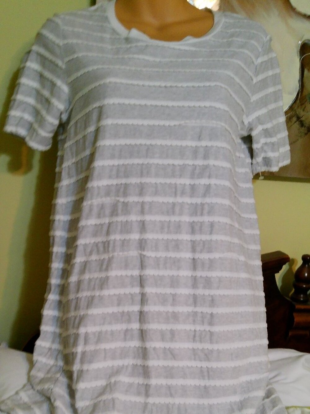 BCBGeneration gray white striped dress great condition size med